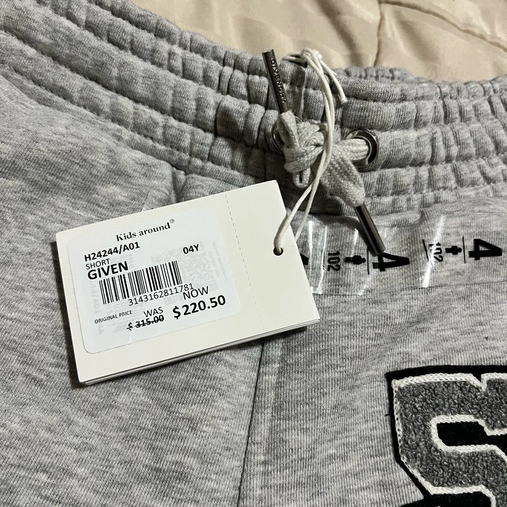 NWT Givenchy Kids Light Gray Shorts with Black Detailing Size 4